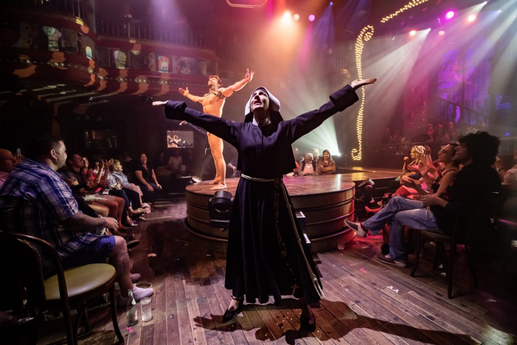 spiegelworld atomic saloon show